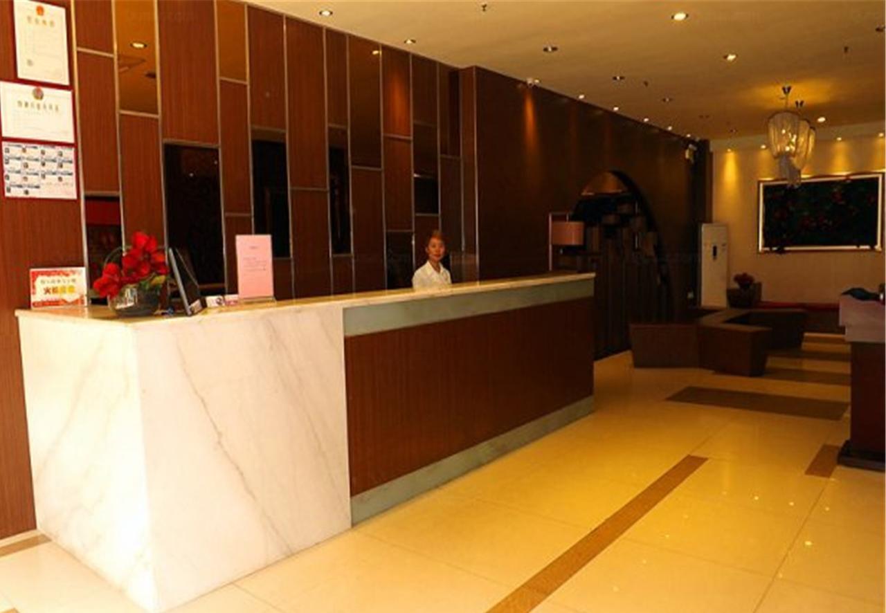 V8 Hotel Xilang Subway Branch กวางโจว ภายนอก รูปภาพ